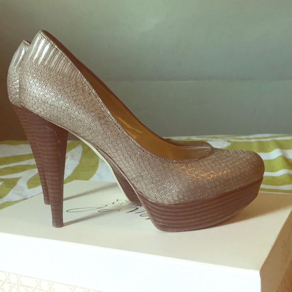 Guess high heels with platform